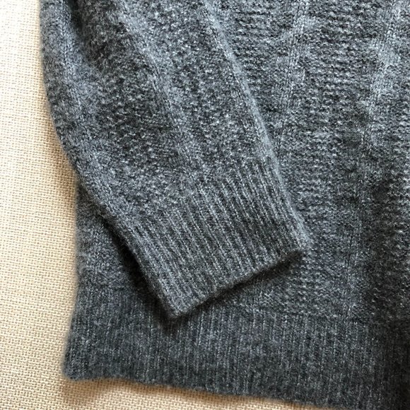 The Row Cashmere and Silk Sweater - Picture 9 of 9